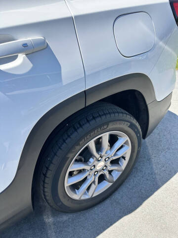 2023 GMC Terrain SLT