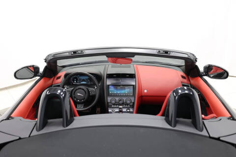 2023 Jaguar F-TYPE R