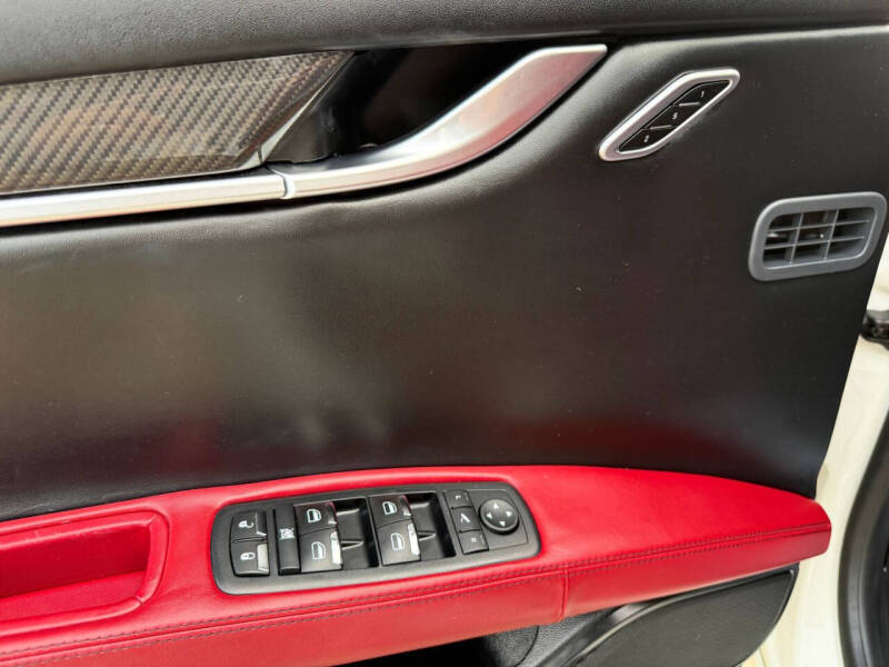 2018 Maserati Ghibli