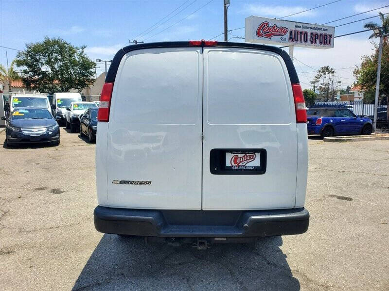 2017 Chevrolet Express 2500