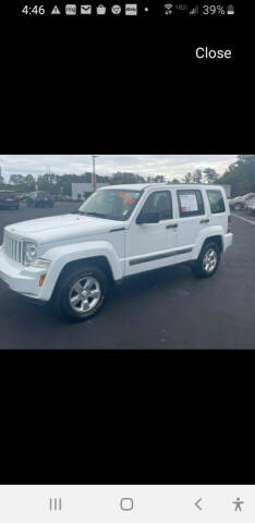 2012 Jeep Liberty for sale at Scarletts Cars in Camden TN