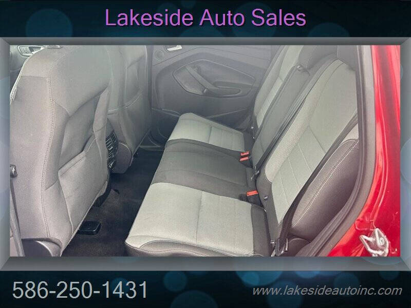 2016 Ford Escape SE