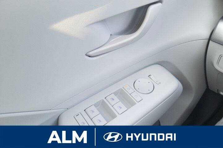 2027 Hyundai Kona SE