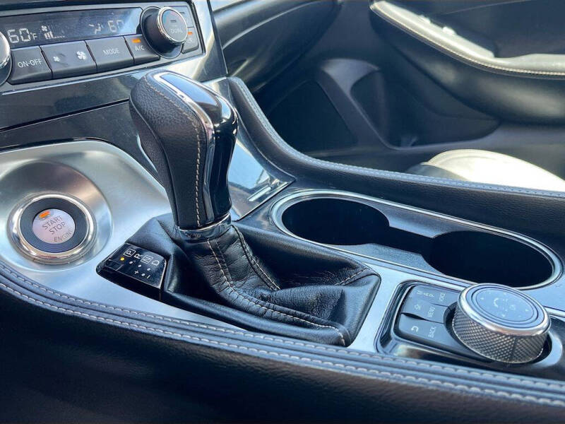 2022 Nissan Maxima 3.5 Platinum