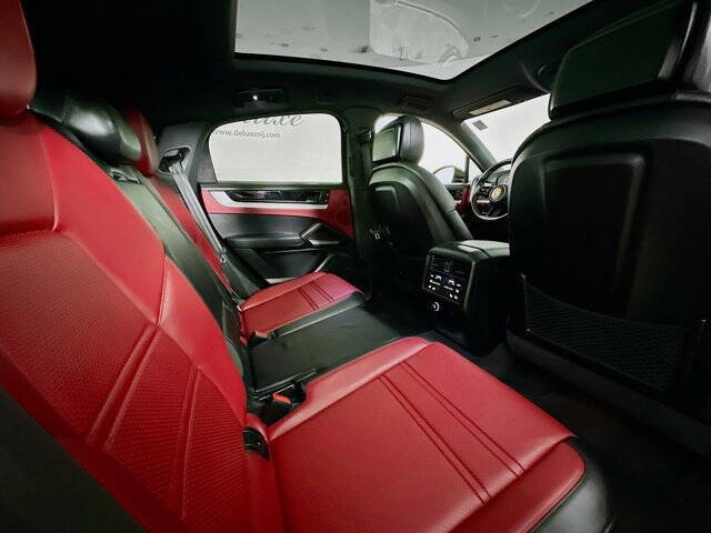 2024 Porsche Cayenne Coupe