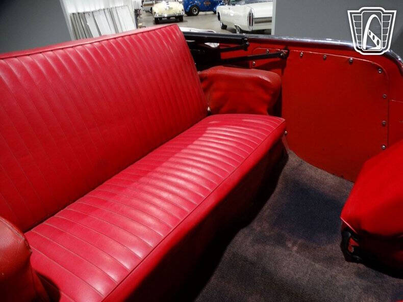 1950 Willys Jeepster