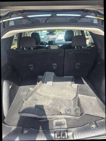2022 Ford Escape Hybrid SE