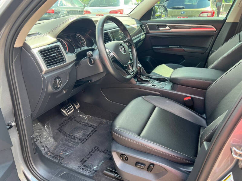 2020 Volkswagen Atlas V6 SE R-Line