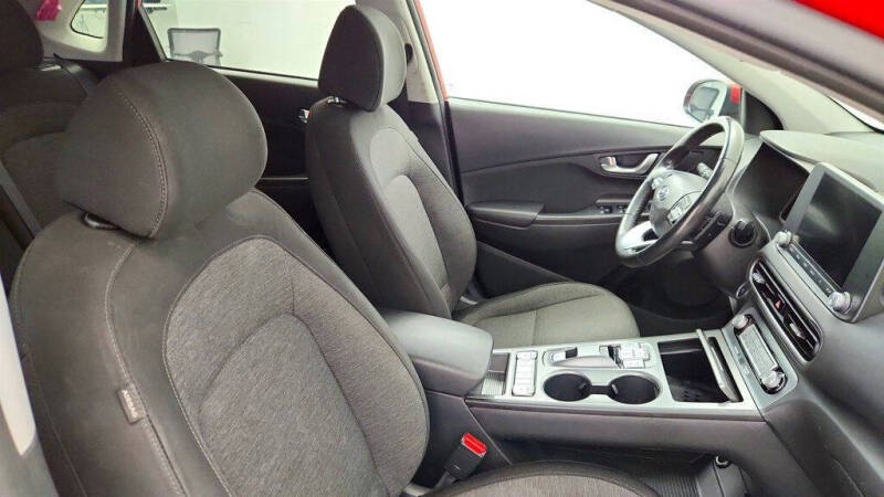 2022 Hyundai Kona Electric SEL