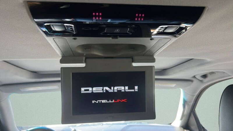 2017 GMC Yukon XL Denali