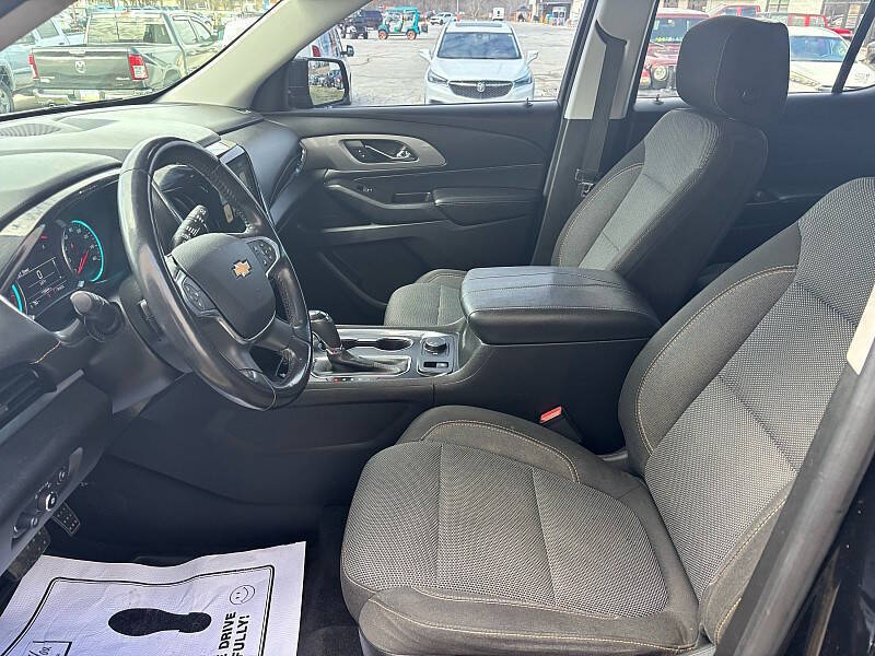 2018 Chevrolet Traverse LT Cloth