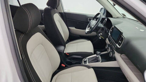 2021 Hyundai Venue SEL