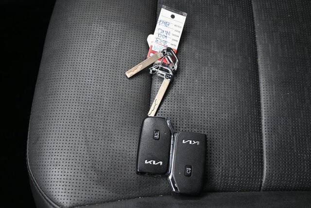 2023 Kia Niro SX Touring