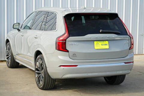 2025 Volvo XC90 T8 Plus Bright Theme 7P
