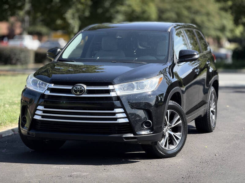 2017 Toyota Highlander LE