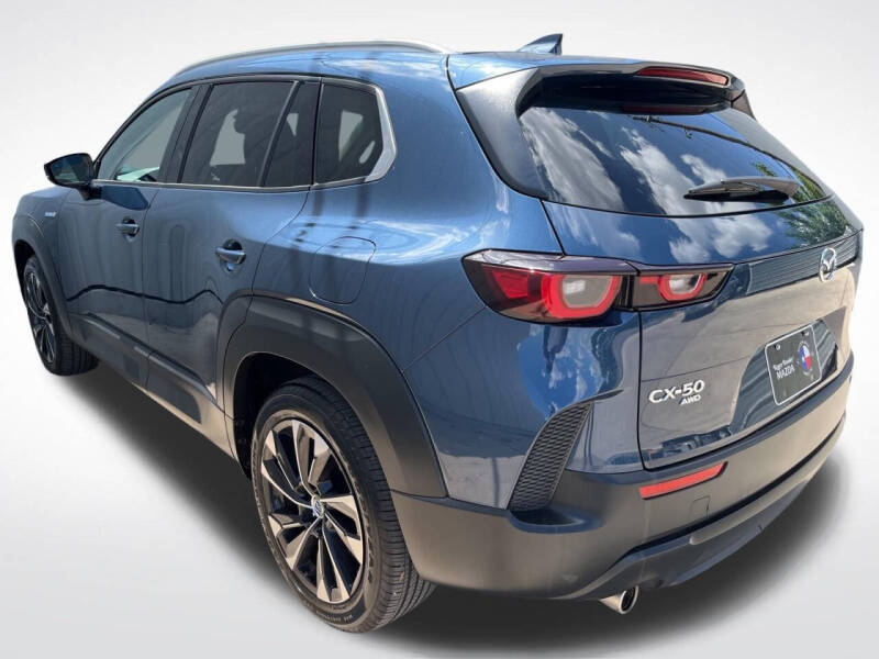 2025 Mazda CX-50 Hybrid Premium Plus