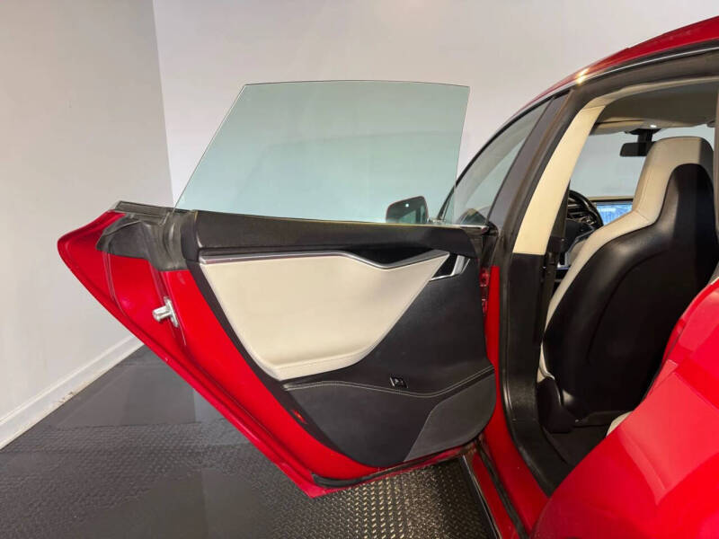 2014 Tesla Model S