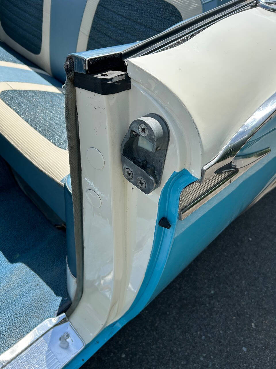 1959 Ford Skyliner 28
