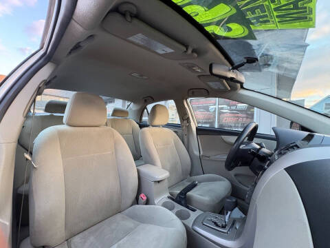 2013 Toyota Corolla LE