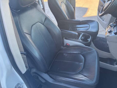 2020 Chrysler Pacifica Touring L