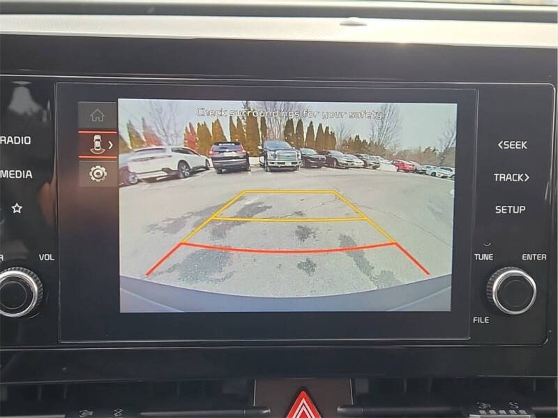 2024 Kia Sportage Hybrid LX