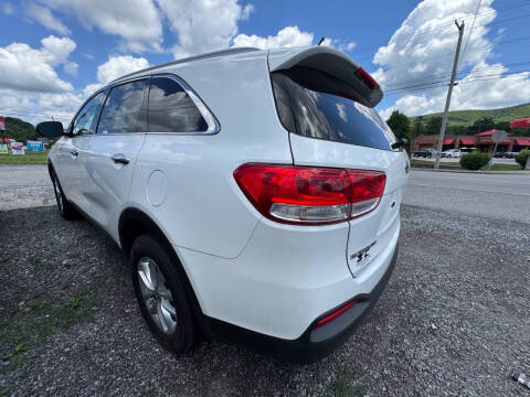 2016 Kia Sorento LX