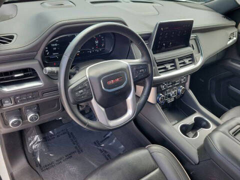 2024 GMC Yukon XL SLT