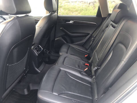 2012 Audi Q5 3.2 quattro Premium Plus