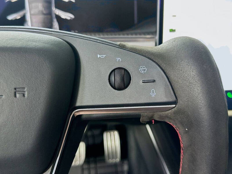 2023 Tesla Model S Plaid