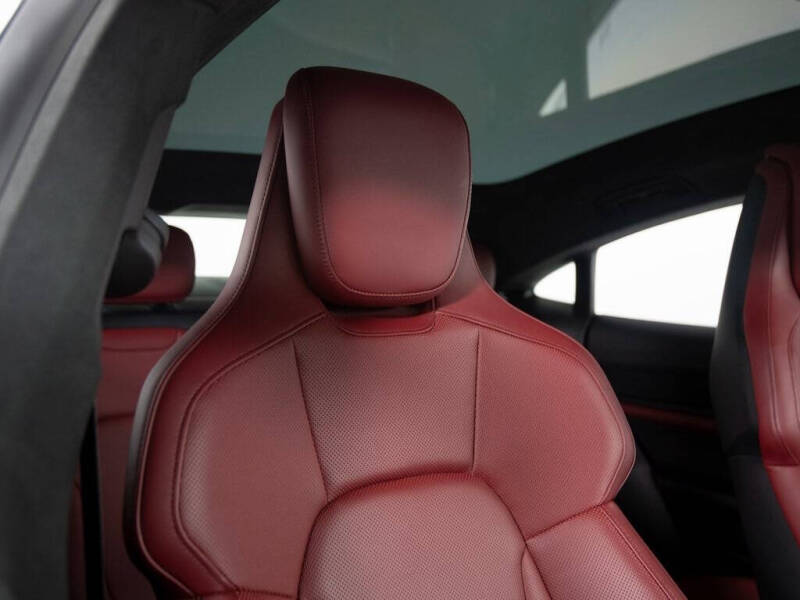 2023 Porsche Taycan GTS