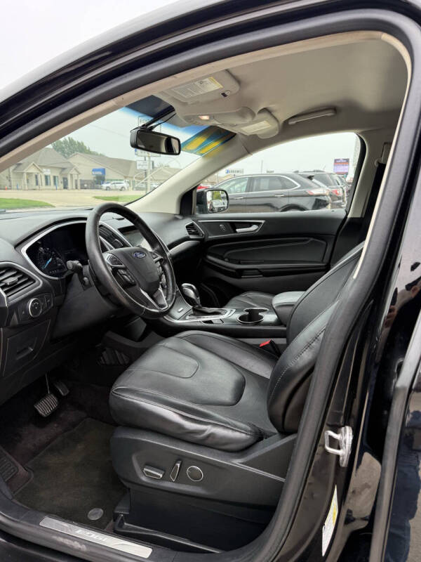 2017 Ford Edge Titanium