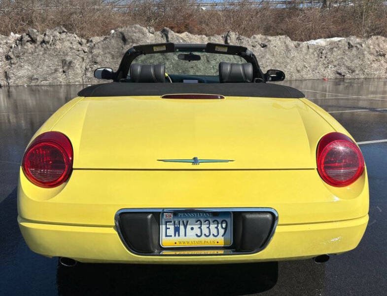 2002 Ford Thunderbird Deluxe