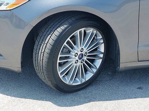 2014 Ford Fusion SE