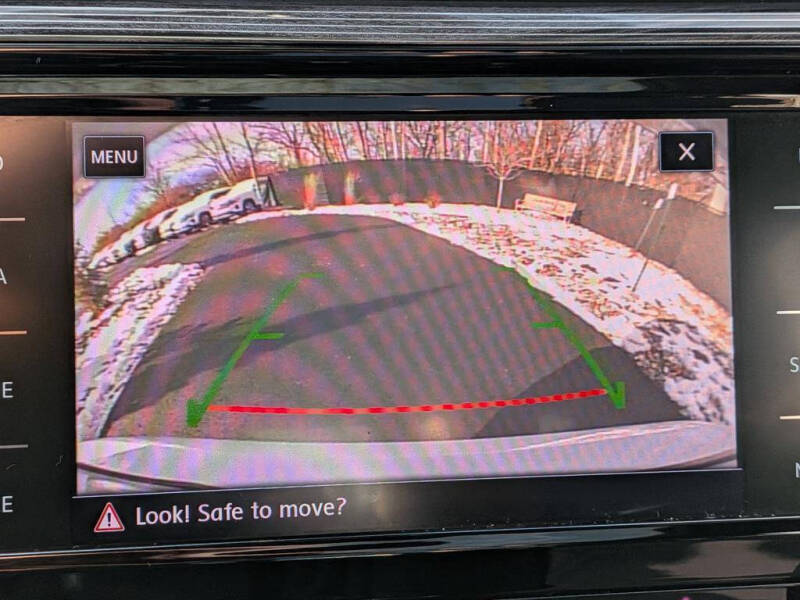 2021 Volkswagen Passat R-Line