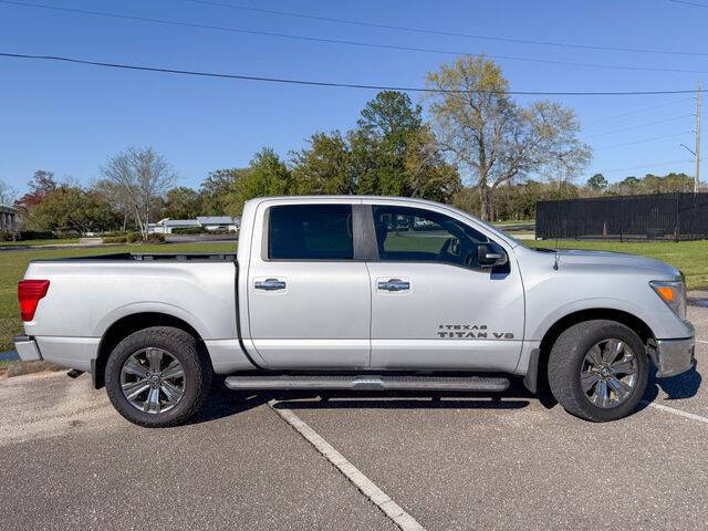 2018 Nissan Titan SV