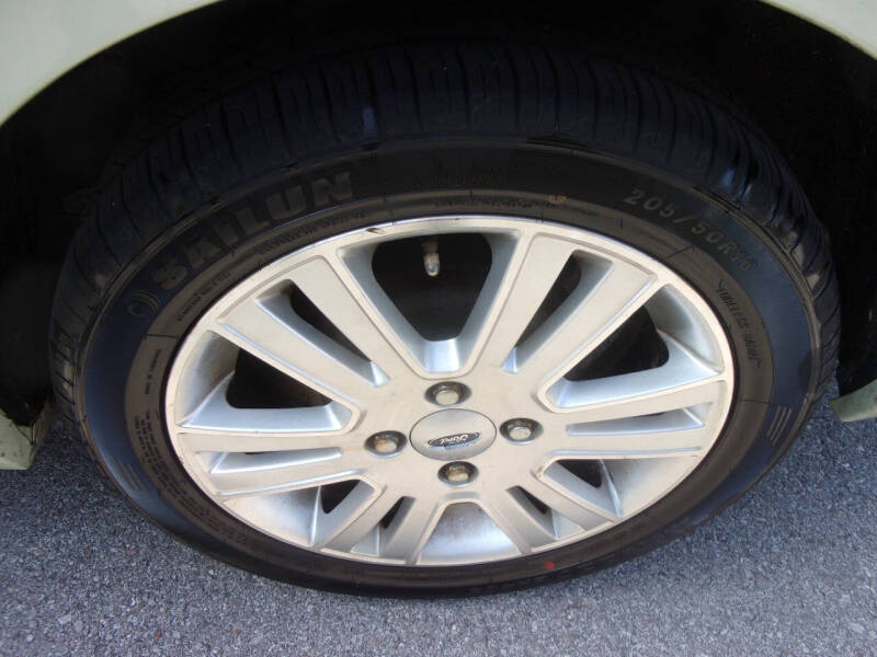 2010 Ford Focus SEL