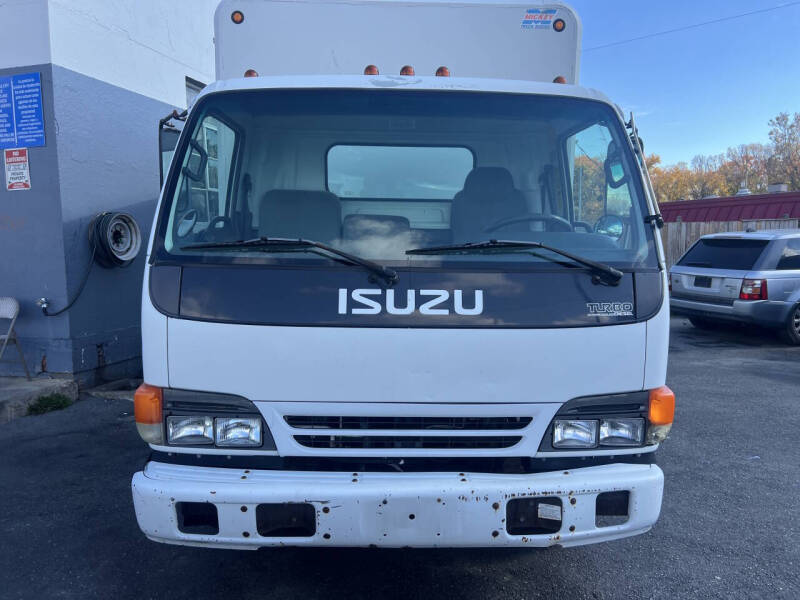 2003 Isuzu NPR