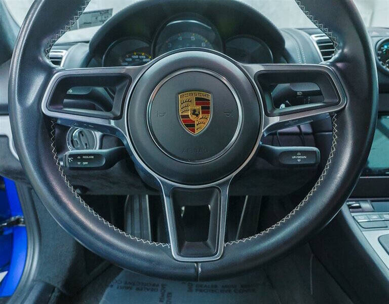 2016 Porsche Cayman GT4