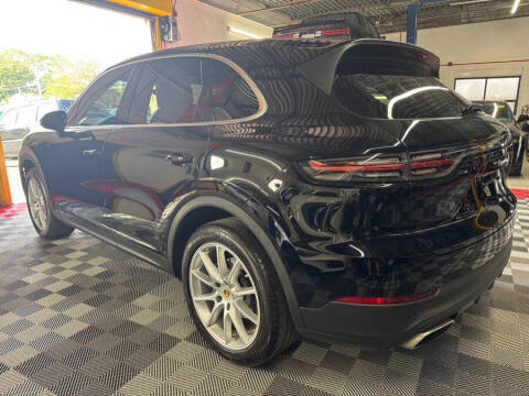 2023 Porsche Cayenne