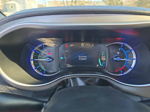 2020 Chrysler Pacifica Hybrid Limited Red S