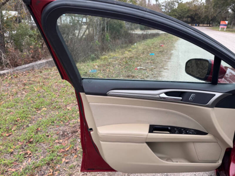 2014 Ford Fusion SE