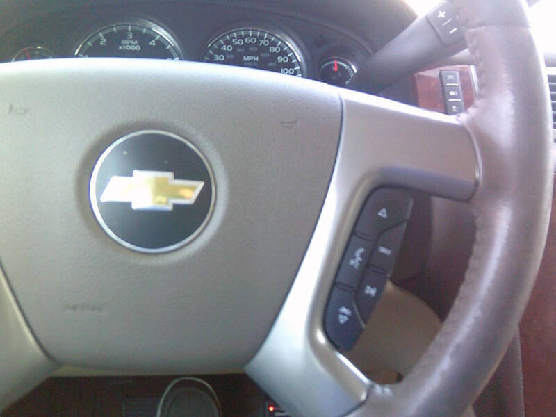 2012 Chevrolet Suburban LS