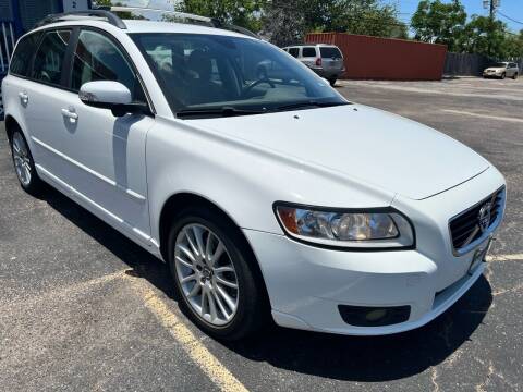 2011 Volvo V50 for sale at Aaron's Auto Sales in Corpus Christi TX