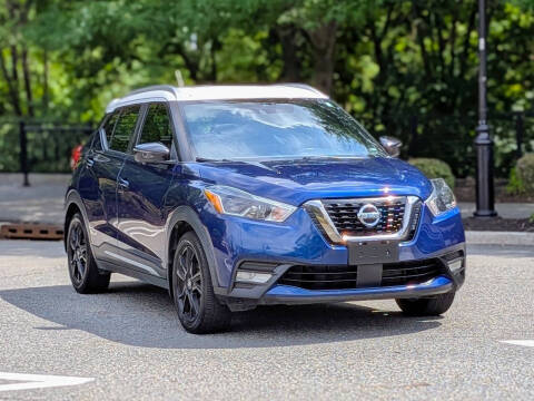 2020 Nissan Kicks SR