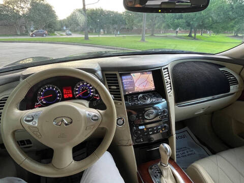 2011 Infiniti FX35