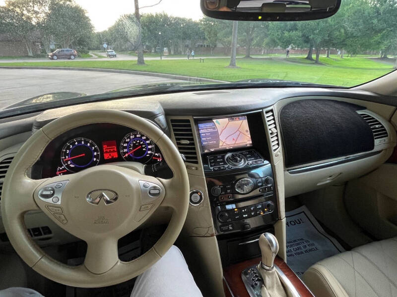 2011 Infiniti FX35