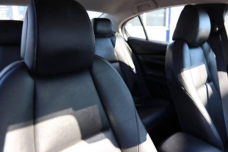 2019 Mazda Mazda3 Sedan Select