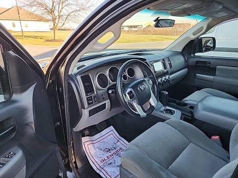 2016 Toyota Sequoia SR5