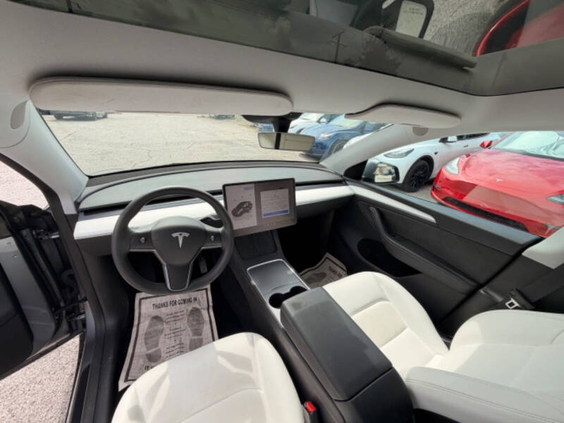 2024 Tesla Model Y Long Range