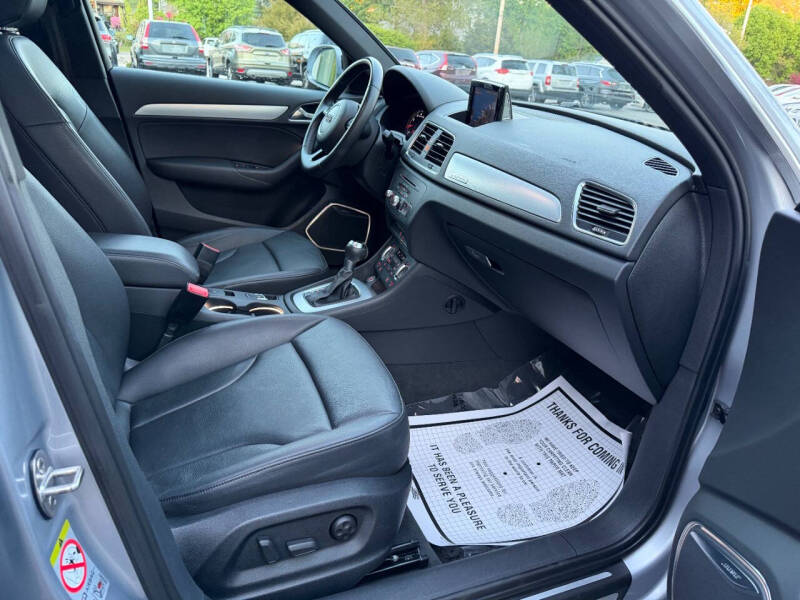 2015 Audi Q3 2.0T quattro Prestige